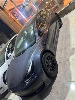 تسلا موديل 3